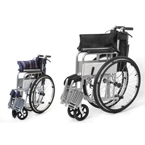 Fauteuil roulant manuel pliable léger Conway en acier pour personnes âgées et handicapées - Product Image 1