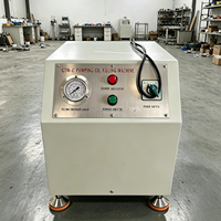 Dispositif d'injection pour extincteur, machine de remplissage de poudre sèche pour extincteur, machine pour extincteur