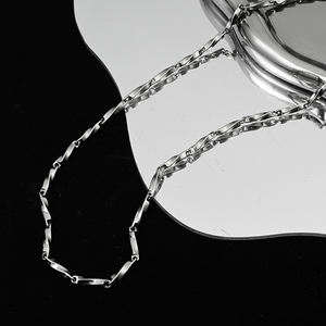 <span class=keywords><strong>Collier</strong></span> en titane Mobius Ring pour homme, design tendance et original, style sportif, chaîne de clavicule hip-hop pour couple, bambou - Product Image 3