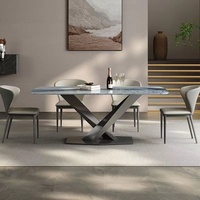 Ensemble table et chaises de salle à manger en bois massif de luxe, style simple et rectangulaire en ardoise, idéal pour villa complète