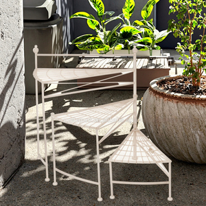 Elegante Soporte para Plantas de Hierro de 3 Niveles, <span class=keywords><strong>Plegable</strong></span>, Independiente, para Interiores/Exteriores, con Recubrimiento en Polvo, Capacidad de 10 Libras, para Macetas y Jardineras - Product Image 3