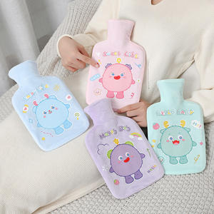 Mignon sac de bouteille d'eau chaude en peluche de 1000ml 350ml pour filles Mini chauffe-mains en caoutchouc avec remplissage d'eau chaude Gag - Product Image 1