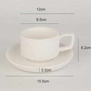 Gloway Fabricant sur mesure Ensemble de tasses à café à cappuccino en céramique blanche mate noire tasses à thé et soucoupes en porcelaine - Product Image 2