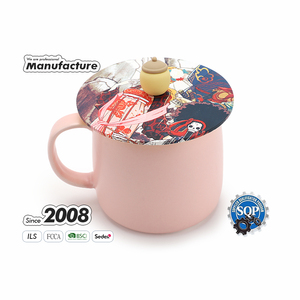 อุปกรณ์เครื่องดื่มซิลิโคนแบบขายส่ง ปลอดสาร BPA เป็นมิตรกับสิ่งแวดล้อม ได้รับการรับรองมาตรฐาน CE ฝาปิดลายการ์ตูนน่ารัก แก้วบาร์แบบใช้ซ้ำได้ - Product Image 2
