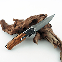 Couteau pliant en acier inoxydable avec manche en bois Couteau de chasse de poche haute dureté avec clip OEM personnalisable