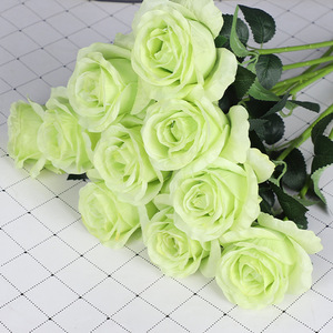Bouquet de roses en soie Xinchengzhi 30cm-100cm, décoration de mariage, fleurs artificielles pour l'arrangement de table à la maison - Product Image 1