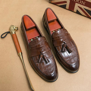 Zapatos Oxford de cuero genuino para hombre, estilo italiano de alta gama, impermeables, hechos a mano, con punta cerrada y amortiguación, ideales para bodas. - Product Image 2