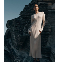 Robe pull en maille à manches longues et col rond pour femme, coupe ajustée, couleur unie, collection automne-hiver