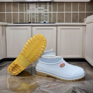 Botas de lluvia Zixi ZX-2036: Impermeables, resistentes al aceite, antideslizantes, calzado protector para cocina, botas de lluvia aptas para uso alimentario. - Product Image 2