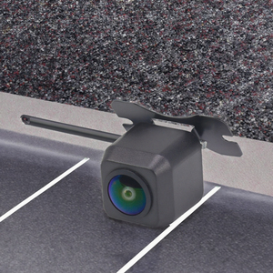 Telecamera per Auto con 6 Lenti in Vetro, Visione Notturna Full HD, Telecamera Posteriore con Garanzia di 1 Anno, Angolo Ampio 120-170°, DC 12V - Product Image 3