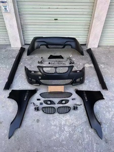 Kit di Modifica M5 per BMW Serie 5 E60, <span class=keywords><strong>Paraurti</strong></span> Anteriore e Posteriore, <span class=keywords><strong>Parafango</strong></span> - Product Image 3