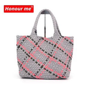 HONOURME氯丁橡胶编织沙滩包手提包妈妈手袋 - Product Image 3