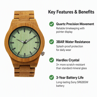 Montre écologique de luxe en bois naturel, bracelet poli à la main, cadran vert clair minimaliste, logo gravé sur mesure, montre durable pour tous les jours