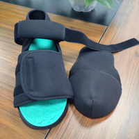Botte de marche orthopédique post-chirurgicale avec sangles réglables et espace large pour pieds enflés, diabétiques ou sensibles
