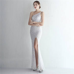 Correa <span class=keywords><strong>de</strong></span> hombro con cuentas Socialite Banqueting Split-Length Sequin Air para <span class=keywords><strong>la</strong></span> cena <span class=keywords><strong>de</strong></span> <span class=keywords><strong>la</strong></span> <span class=keywords><strong>reina</strong></span> vestido <span class=keywords><strong>de</strong></span> cola <span class=keywords><strong>de</strong></span> pez hecho a mano - Product Image 2