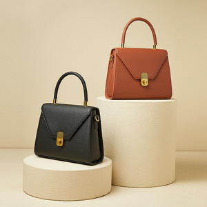 2023 sacs à main à bandoulière de luxe pour femmes Design <span class=keywords><strong>carré</strong></span> élégant Logo personnalisé fermeture de couverture en cuir véritable pour femmes et filles - Product Image 1