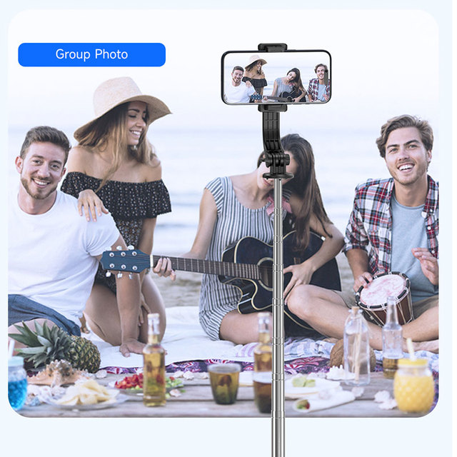 Smartphone Selfie 360 Degree Rotating Selfie Stick Weighs Only 265g and Is Lightweight and Portable Recorded Video