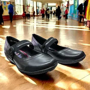 Scarpe Basse in Pelle da Donna Picolina, Punta Rotonda, Chiusura con Bottone, Nero 1606 - Product Image 6