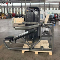 Machine combinée de presse pectorale et de presse épaules pour l'entraînement musculaire ; Convient à la fois à un usage domestique et commercial.