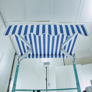 Auvent rétractable personnalisable de 5 m en alliage d'aluminium moderne, revêtement PVDF anti-UV, protection contre le soleil et la pluie, pour terrasse extérieure, balcon - Product Image 6