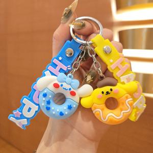 批发可爱定制软聚氯乙烯橡胶钥匙扣带腰带三里奥库罗米凯蒂甜甜甜圈系列塑料3D钥匙扣玩具 - Product Image 3