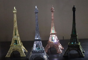 Decorazione Negozio Tour della Francia Torre <span class=keywords><strong>Eiffel</strong></span> in Metallo Souvenir Europeo Regalo Artigianale Modello Torre <span class=keywords><strong>Eiffel</strong></span> con LED - Product Image 6