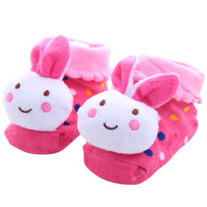Chaussettes mignonnes <span class=keywords><strong>pour</strong></span> bébés avec hochet doux 3D Chaussons <span class=keywords><strong>pour</strong></span> bébés garçons filles - Product Image 3
