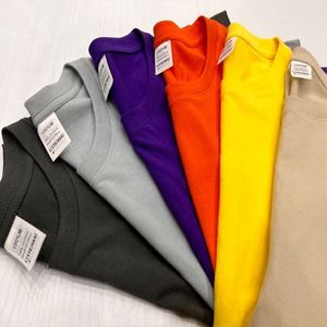 เสื้อยืดเปล่าผ้าฝ้าย 100% สำหรับฤดูร้อน น้ำหนัก 180 กรัม สำหรับผู้ชายและผู้หญิง  รับผลิตตามสั่ง พร้อมสกรีนโลโก้ - Product Image 3