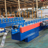 Machine à former des canaux en C pour cloisons sèches, pour utilisation avec des tôles galvanisées
