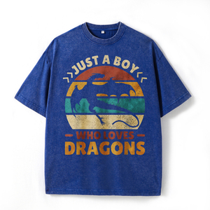 T-shirt vintage nera con design del tramonto e silhouette di drago, per un look casual e per gli appassionati di fantasy. - Product Image 1