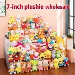 Juguetes <span class=keywords><strong>de</strong></span> peluche pequeños <span class=keywords><strong>de</strong></span> 7 pulgadas al por mayor, muñecos <span class=keywords><strong>de</strong></span> animales surtidos a granel para máquina <span class=keywords><strong>de</strong></span> garras y caja <span class=keywords><strong>de</strong></span> regalo para fiestas - Product Image 1