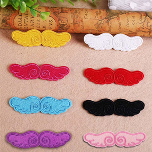 شارة كرتونية مطرزة على شكل أجنحة، رقعة قماشية صديقة للبيئة متعددة الألوان للزينة - Product Image 1