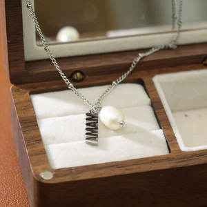 Delicado Collar con Colgante de Perla en Acero Inoxidable 316L Chapado en Oro PVD de 14k/18k, Joyería Fina para el Día de la Madre, Collar para Mamá - Product Image 2