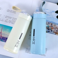 Tasse à main portable en verre pour couple Vente en gros Internet Celebrity Store Ouverture Gift Cup Bouteille d'eau en verre
