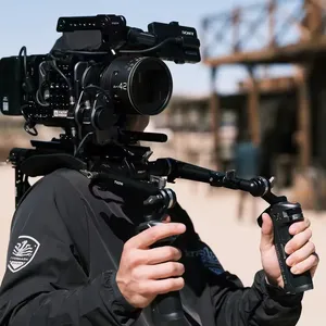 Système de contrôle d'objectif sans fil <span class=keywords><strong>TILTA</strong></span> Nucleus-M2 Pro WLC-T06 pour <span class=keywords><strong>RONIN</strong></span> RS4 / RS3 Arri RED Komodo Kit complet - Product Image 6
