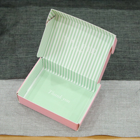 Boîte d'expédition personnalisée écologique et recyclable en carton rose pour l'e-commerce