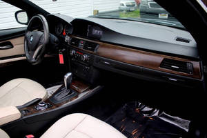 ขายส่ง รถยนต์มือสอง BMW ซีรีส์ 3 รุ่น 335i ปี 2013 เปิดประทุน 2 ประตู ภายในเบาะหนังสีอ่อน เครื่องยนต์เบนซิน/ขับเคลื่อนสี่ล้อ/8 ลิตร ขับเคลื่อนล้อหลัง กล้องมองหลังด้านซ้าย - Product Image 6