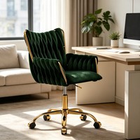 Fauteuil de bureau en velours vert capitonné à dossier haut, siège pivotant réglable en hauteur, base en métal doré avec roulettes
