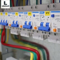Boîtier de distribution d'énergie triphasé complet pour l'éclairage des centres commerciaux