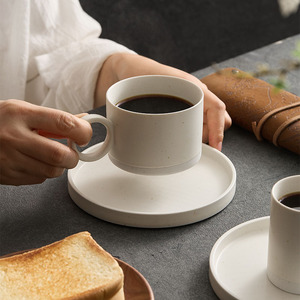Juego de Taza y Platillo de Porcelana Blanca Elegante, Hecho a Mano por <span class=keywords><strong>Artesanos</strong></span>, con Capacidad de 250 ml, Apto para Alimentos, Regalo de Lujo para Cafeterías - Product Image 3