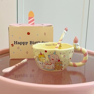 Tasse Girly haute à thème joyeux anniversaire tasse à eau en céramique Style de conception de dessin animé <span class=keywords><strong>meilleure</strong></span> tasse cadeau pour les filles et les meilleurs amis - Product Image 3