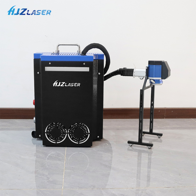 Laser Paint Steel Rust Removal Clean 200w 300W Cleaning Equipment Laser Source Backpack Handheld Pulse Laser Cleaning Machine