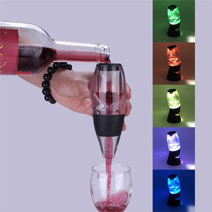 Décanteur rapide pour vin rouge, design minimaliste en plastique, avec LED lumineuse, vente en gros, emballage individuel - Product Image 4