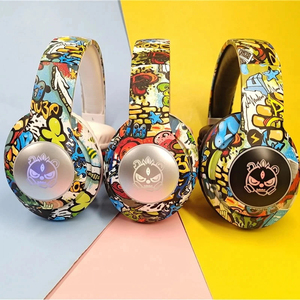 <span class=keywords><strong>Casque</strong></span> <span class=keywords><strong>sans</strong></span> fil supra-auriculaire Cool Graffiti en promotion avec interface carte TF, pliable, réglable, lumière RGB, Bluetooth - Product Image 6