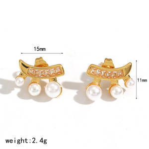 Nouvelle Arrivée Tendance : Boucles d'Oreilles Clous Géométriques Irrégulières en Acier Inoxydable Plaqué Or 18K avec Perles et Zircons – Idéal Cadeau Bijou - Product Image 4