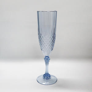 Cx क्लासिक हीरा पैटर्न उच्च-पैर वाले प्लास्टिक लाल शराब और शराब कप 201-300 मिली क्षमता - Product Image 1