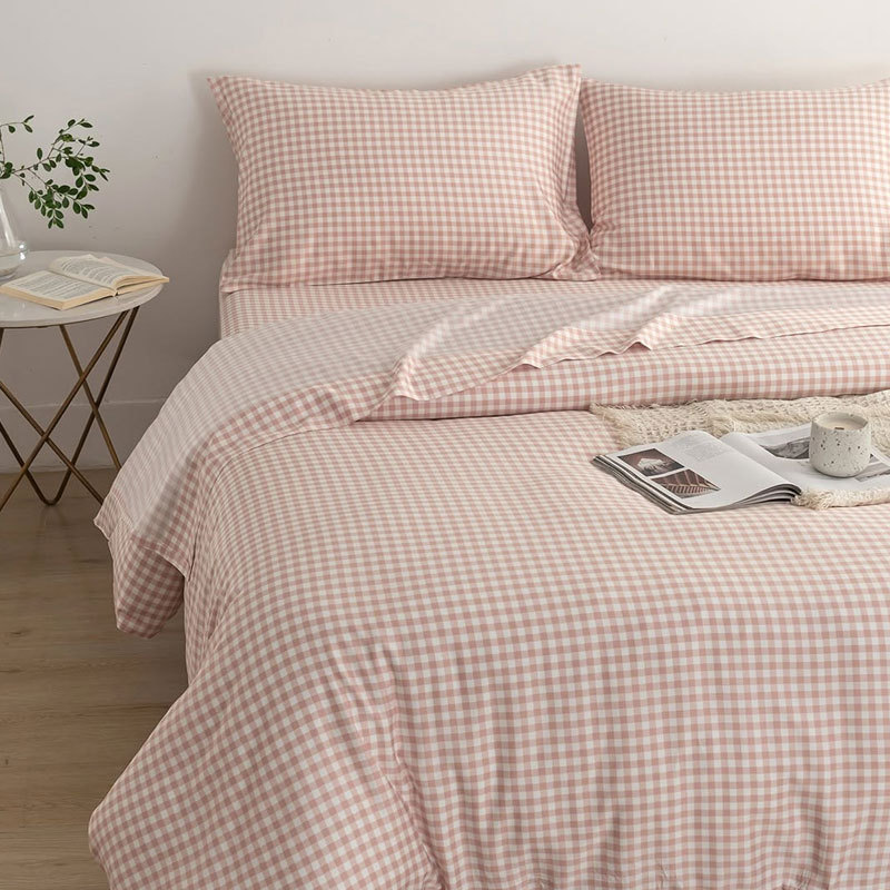 Pink small grid