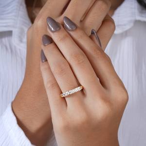 แหวนทองประดับเพชรทรงบาแก็ตต์สำหรับผู้หญิง ดีไซน์แหวนสวมใส่ได้ทุกวัน สวยหรู ทันสมัย เหมาะสำหรับสาวๆ เครื่องประดับที่ดูสง่างาม - Product Image 2