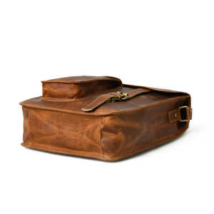 Bolso Cruzado de Cuero Genuino Premium para Mujer con Correa Ajustable, Cierre Seguro y Gran Capacidad - Product Image 5