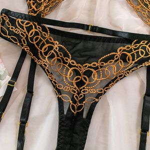 ชุดชั้นในลูกไม้ปักลายแฟชั่นใหม่ พร้อมสายโซ่ แบบสั่งทำพิเศษ คุณภาพสูง ชุดบราและกางเกงในผ้าตาข่ายซีทรู - Product Image 5